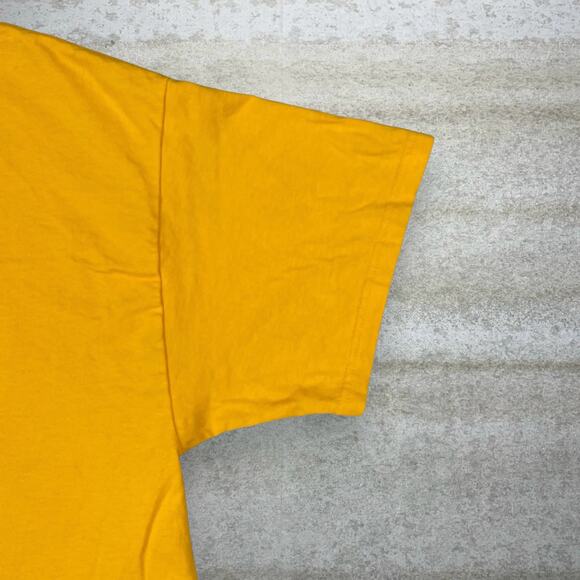 Lakers I saw the Short Shorts Stadium Shirt Short Sleeve Tee Kobe Yellow Purple - Picture 3 of 4